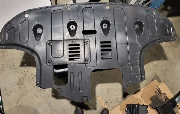 KIA Xceed Engine splash shield/under tray 29111J7550