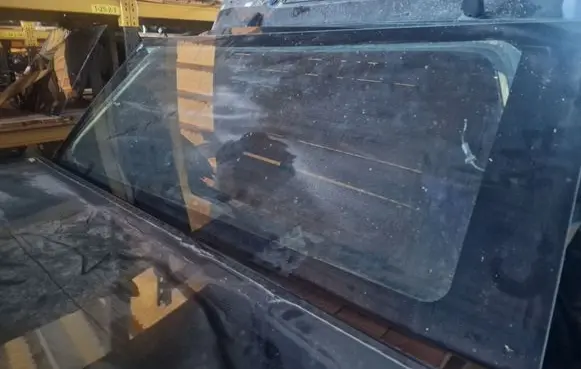 Ford Transit Rear side window