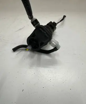 Porsche Cayenne (9Y0 9Y3) Windscreen/windshield washer pump 8K9955647