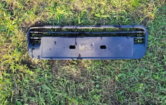 Citroen C3 Picasso Front bumper lower grill 9681800777 014657