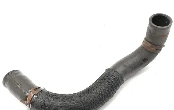 Toyota Avensis T270 Engine coolant pipe/hose