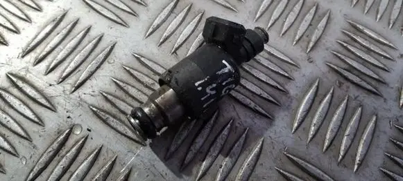 Opel Tigra A Fuel injector