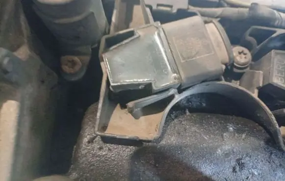Skoda Octavia Mk2 (1Z) High voltage ignition coil 0040102030