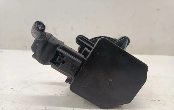 Nissan Qashqai J12 Vacuum valve 149406RC2C