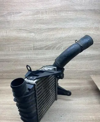 Volkswagen Polo IV 9N3 Intercooler radiator 6Q0145804A 0281002399