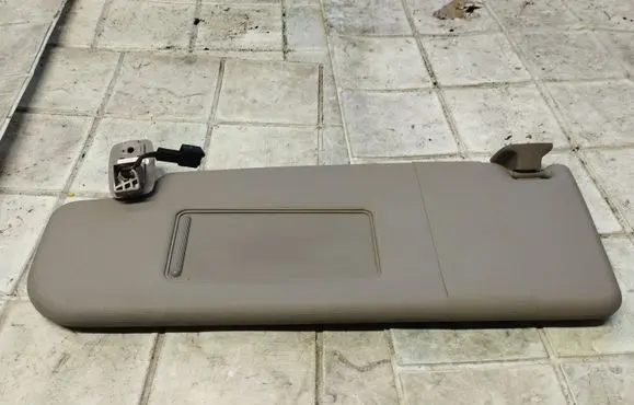 Volkswagen PASSAT B6 Sun visor 1K0857551
