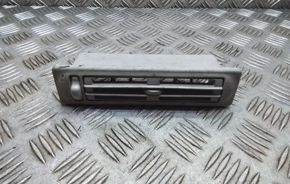 Volkswagen Transporter - Caravelle T4 Air vent grill in roof 7D0820953