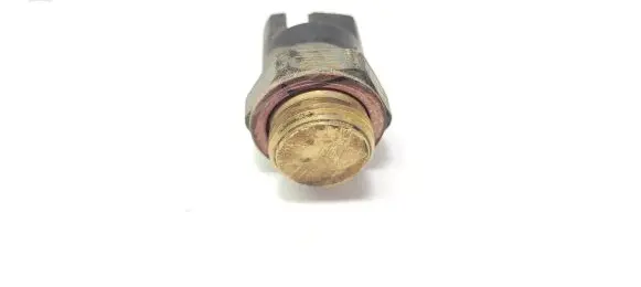 Volkswagen PASSAT B5.5 Coolant temperature sensor 921859481