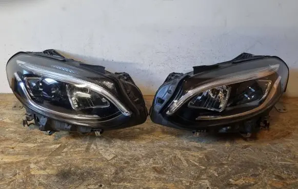 Mercedes-Benz B W246 W242 Headlight/headlamp A2469066901 LE13A6317 03012952310