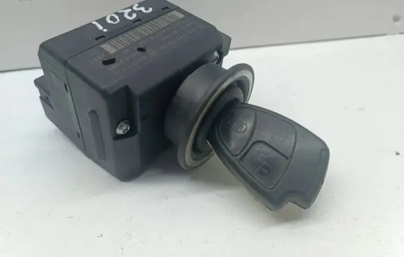 Mercedes-Benz CLK A209 C209 Ignition lock 2095450508 A2095450508 33002403