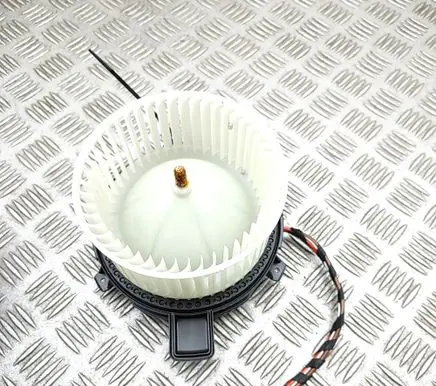 BMW X6 G06 Heater fan/blower 9490192
