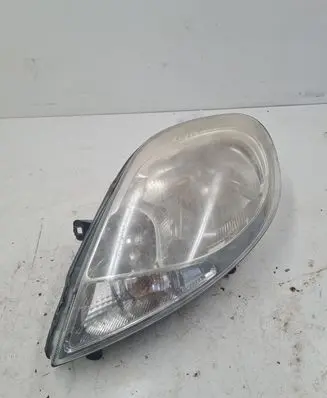 Opel Vivaro Headlight/headlamp 8200701354