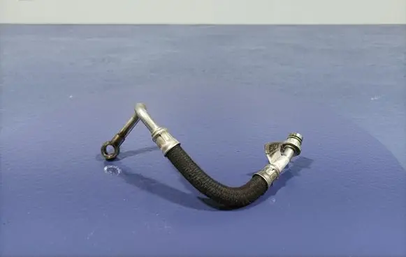 BMW X7 G07 Turbo turbocharger oiling pipe/hose 5A76560