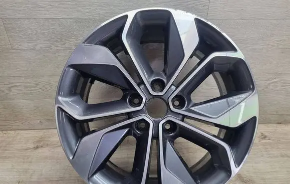 Renault Megane IV R18 alloy rim 403006336R