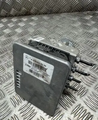 Mercedes-Benz S C217 ABS Pump A2134319200 A007F737 A007H366A