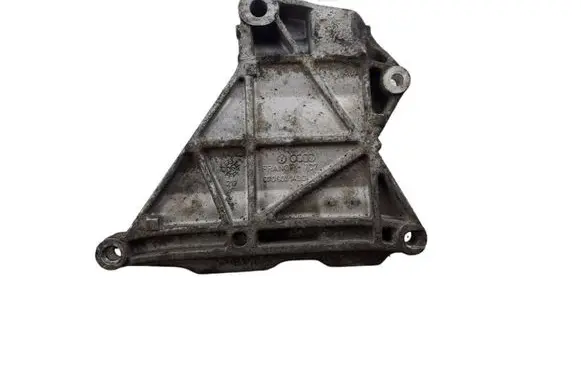 Volkswagen Transporter - Caravelle T5 Engine mounting bracket 070903143C