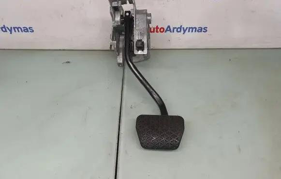 BMW 3 E90 E91 Brake pedal 6751975 35006751975