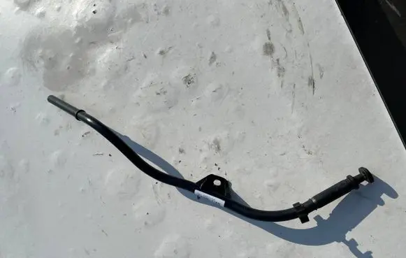 Oil level dip stick