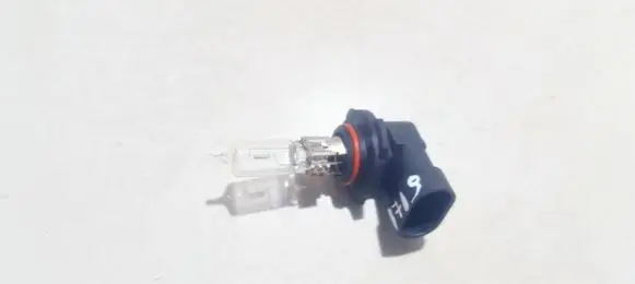 Volvo S60 Rear tail light bulb 9005hb3u