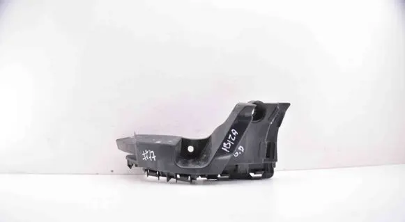 Rear bumper mounting bracket