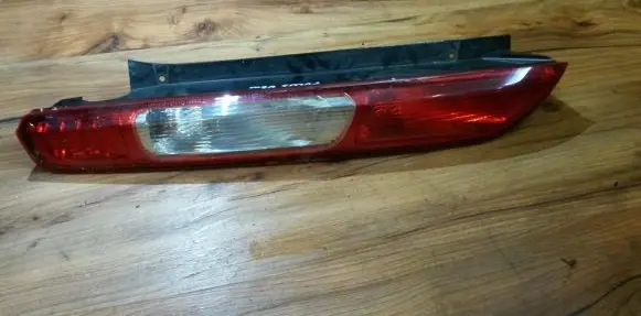 Ford Focus Rear/tail lights 4m5113405a Nenustatyta