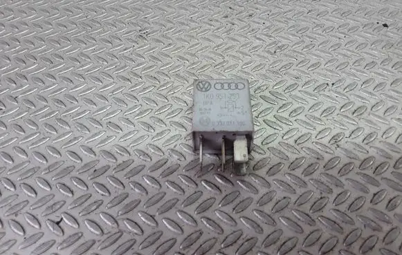 Volkswagen Golf V Other relay 1K0951253 449 0332011100