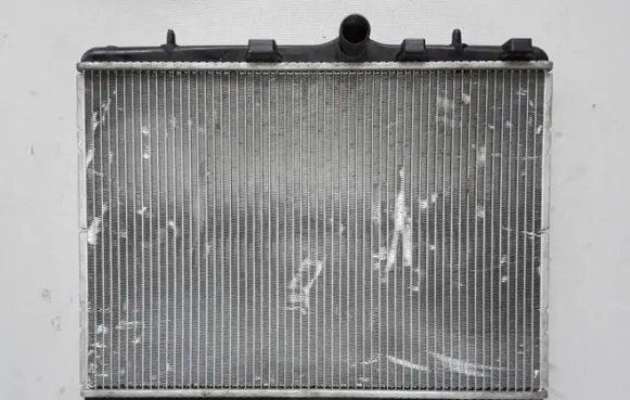 Citroen C3 Coolant radiator 95107T01