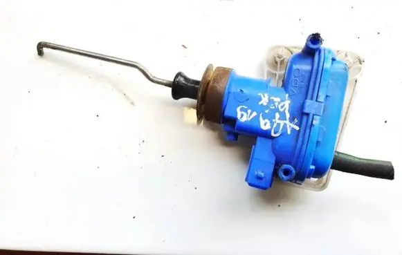 Audi 80 90 S2 B4 Central locking motor 893862123