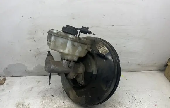 Volkswagen Golf Plus Brake booster 1K1614105BM