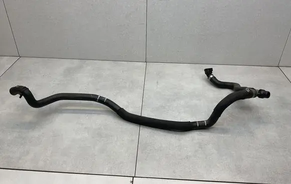 BMW X3M F97 Engine coolant pipe/hose 8088469
