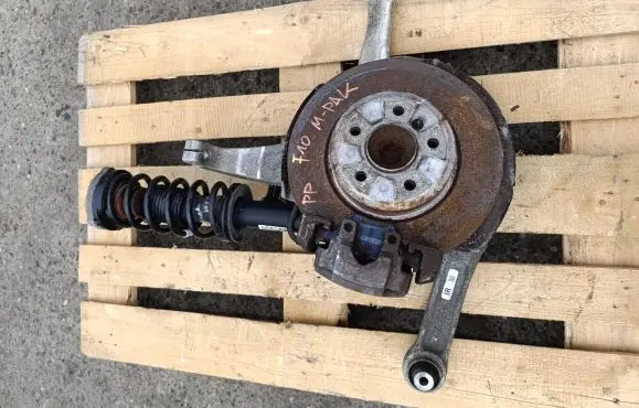 BMW 5 F10 F11 Front wheel hub spindle knuckle