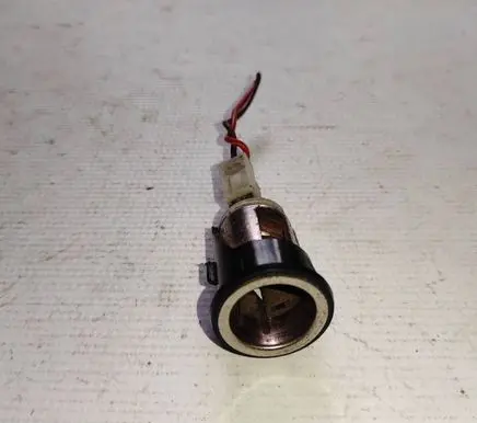 Mercedes-Benz Sprinter W901 W902 W903 W904 12 V Socket (front) 