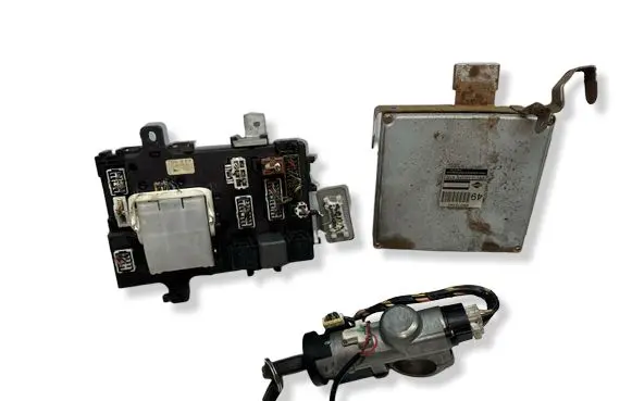 Engine ECU kit and lock set