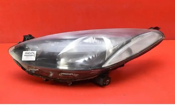 Mazda 2 Headlight/headlamp D651-51040
