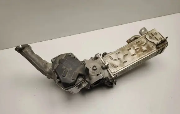 Mercedes-Benz E W212 EGR valve A6511400660