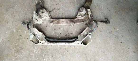 BMW 3 E90 E91 Front subframe 6771335