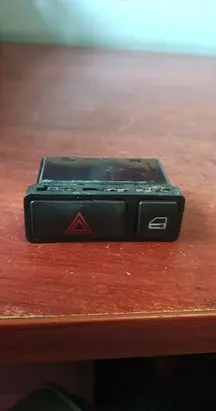 BMW 3 E46 Hazard light switch 8368920
