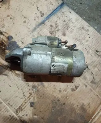 BMW 5 E39 Starter motor 63222005 2247391 32502