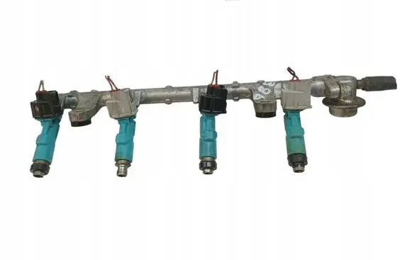 Toyota Yaris Fuel main line pipe 2325023020