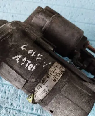 Volkswagen Golf V Starter motor 02z911023h
