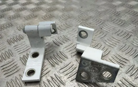Lexus RX 450H Rear door upper hinge