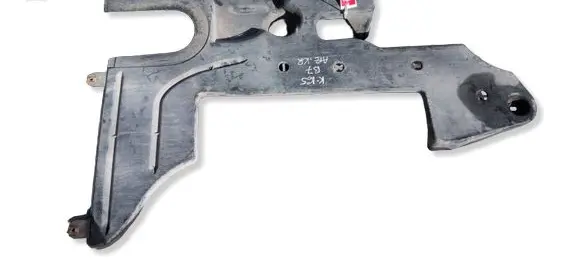 Volkswagen PASSAT B7 Other under body part 3AA825101