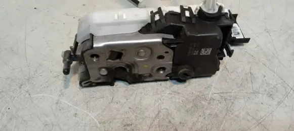 Citroen DS3 Front door lock 732312 A04091