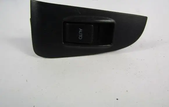Toyota Avensis Verso Electric window control switch 