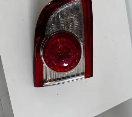 Hyundai Santa Fe Tailgate rear/tail lights 924062B5
