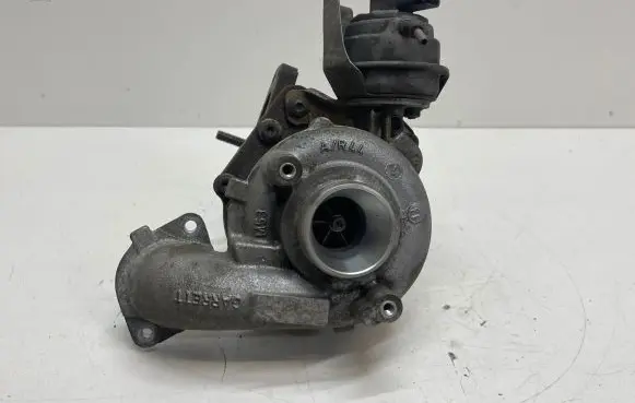 Volvo V40 Turbo 9686120680