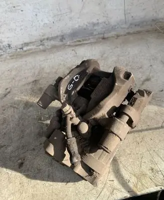 Volkswagen Touran III Rear brake caliper