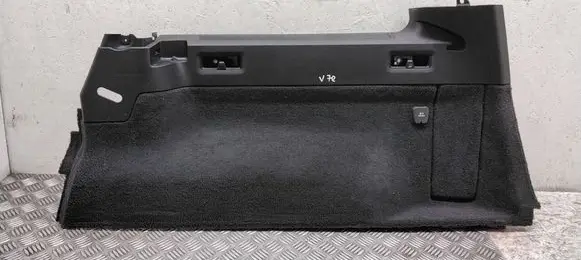 Volvo V70 Trunk/boot lower side trim panel 39836012 2848190