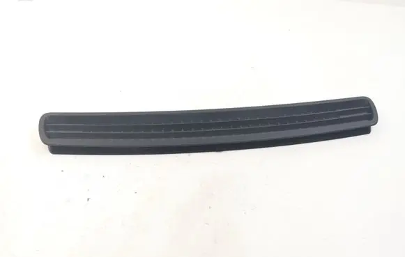 Nissan Qashqai Front bumper lower grill 68745JD000