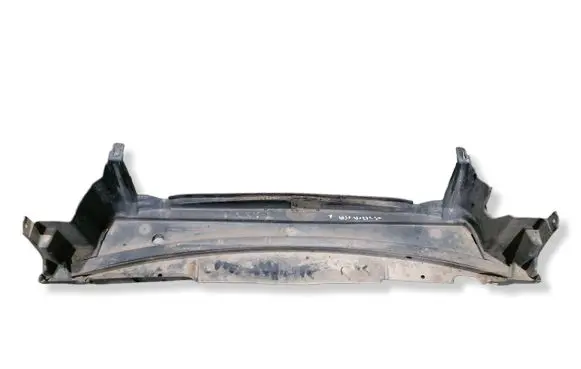 Volvo XC70 Front bumper skid plate/under tray 09484049